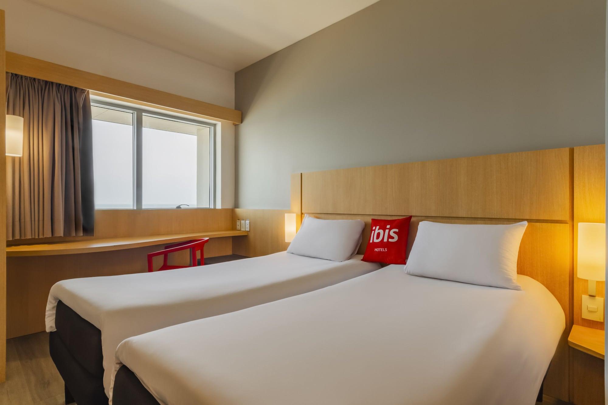 Готель Ibis Cartagena Marbella Екстер'єр фото