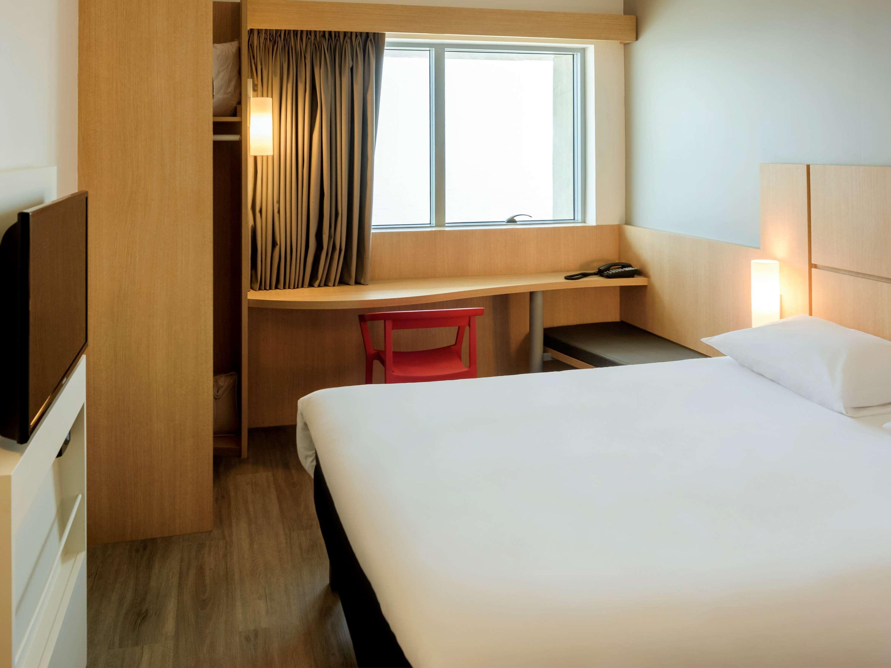 Готель Ibis Cartagena Marbella Екстер'єр фото
