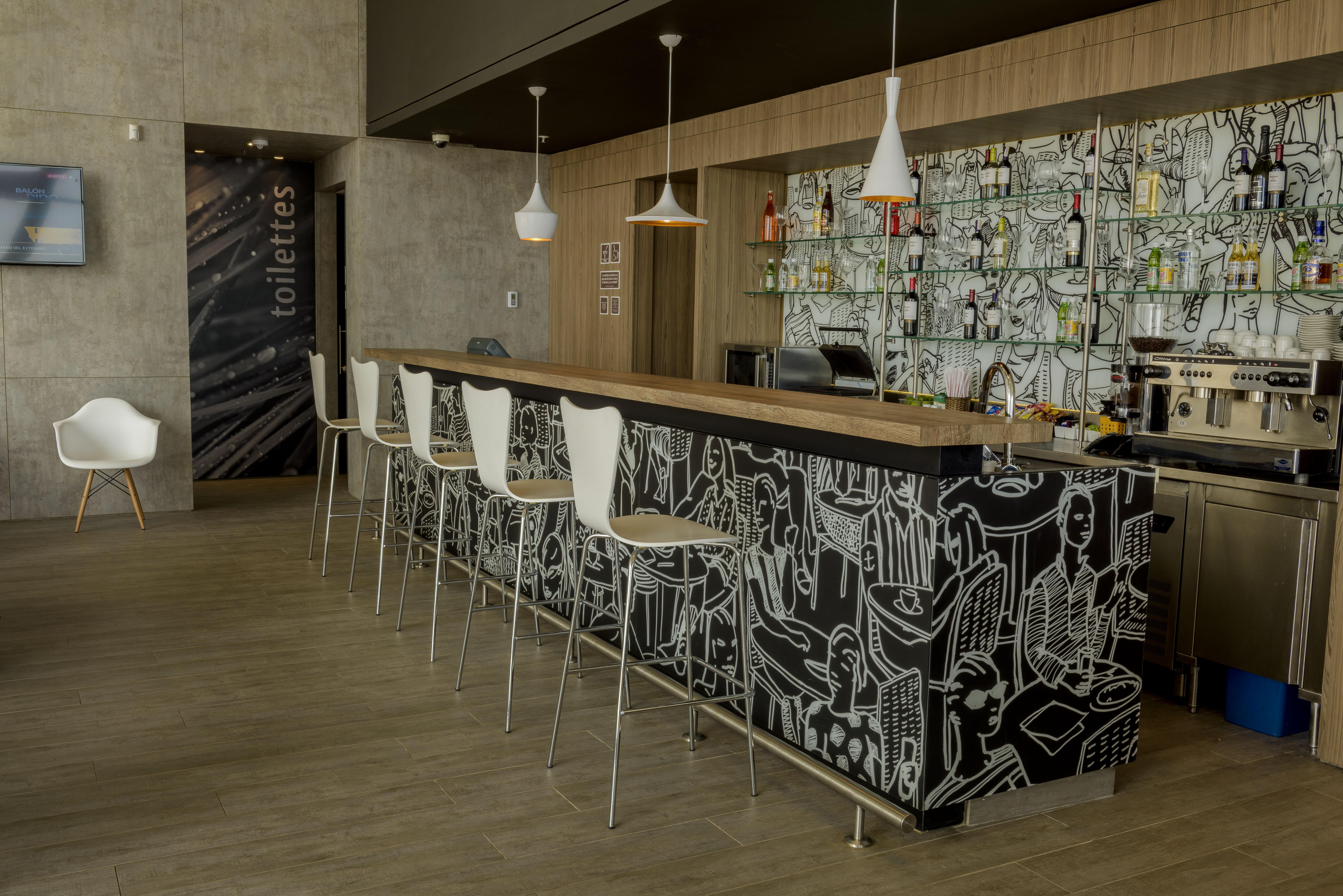 Готель Ibis Cartagena Marbella Екстер'єр фото