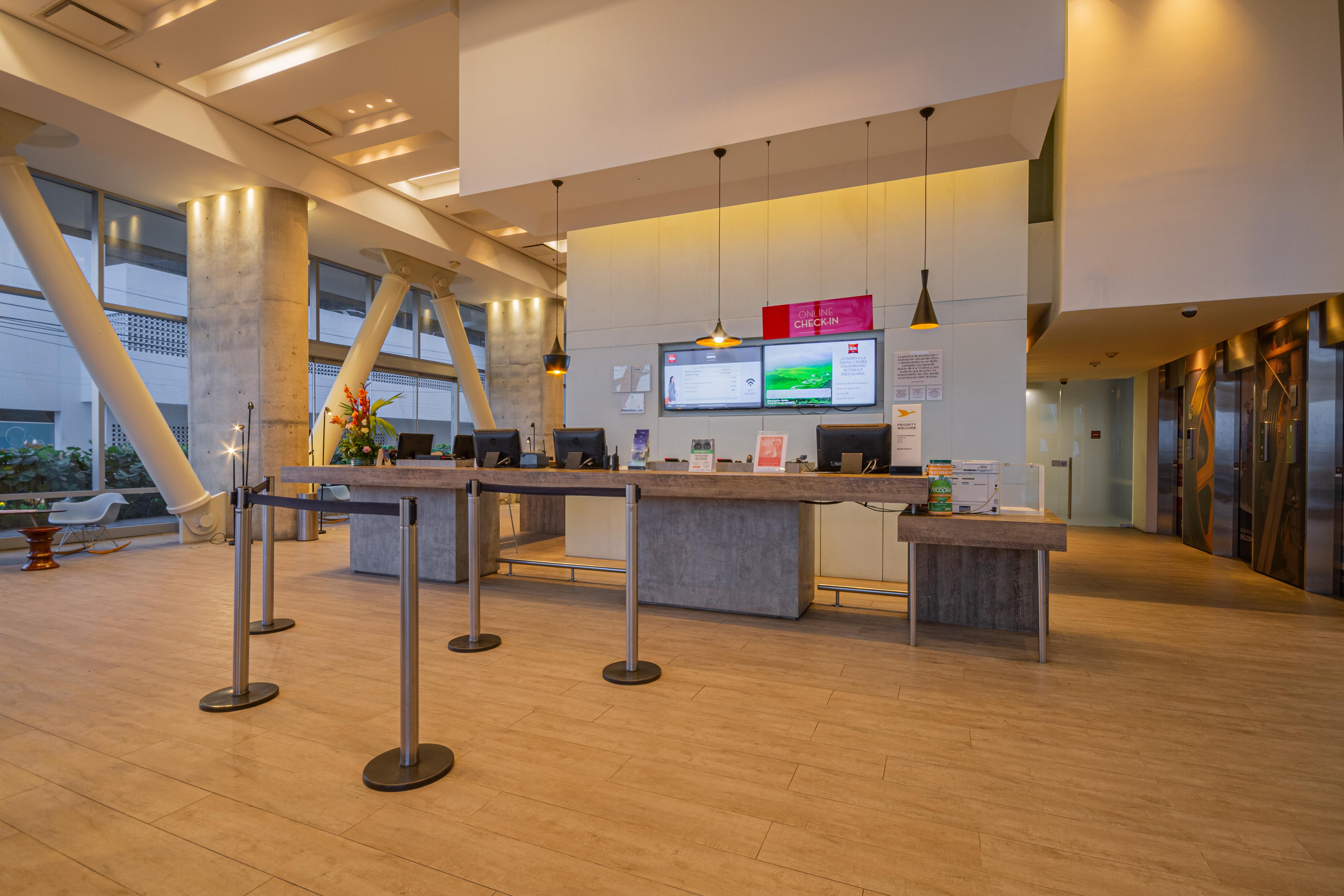 Готель Ibis Cartagena Marbella Екстер'єр фото