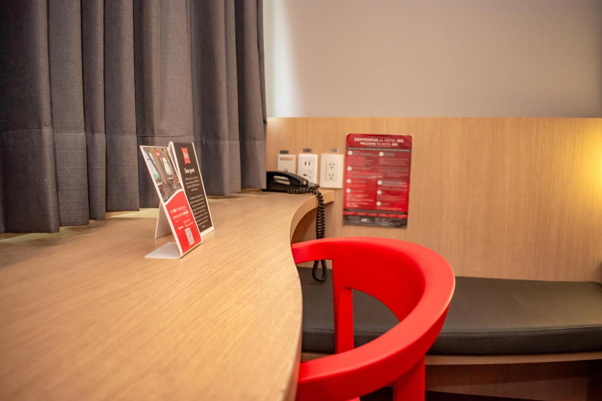 Готель Ibis Cartagena Marbella Екстер'єр фото