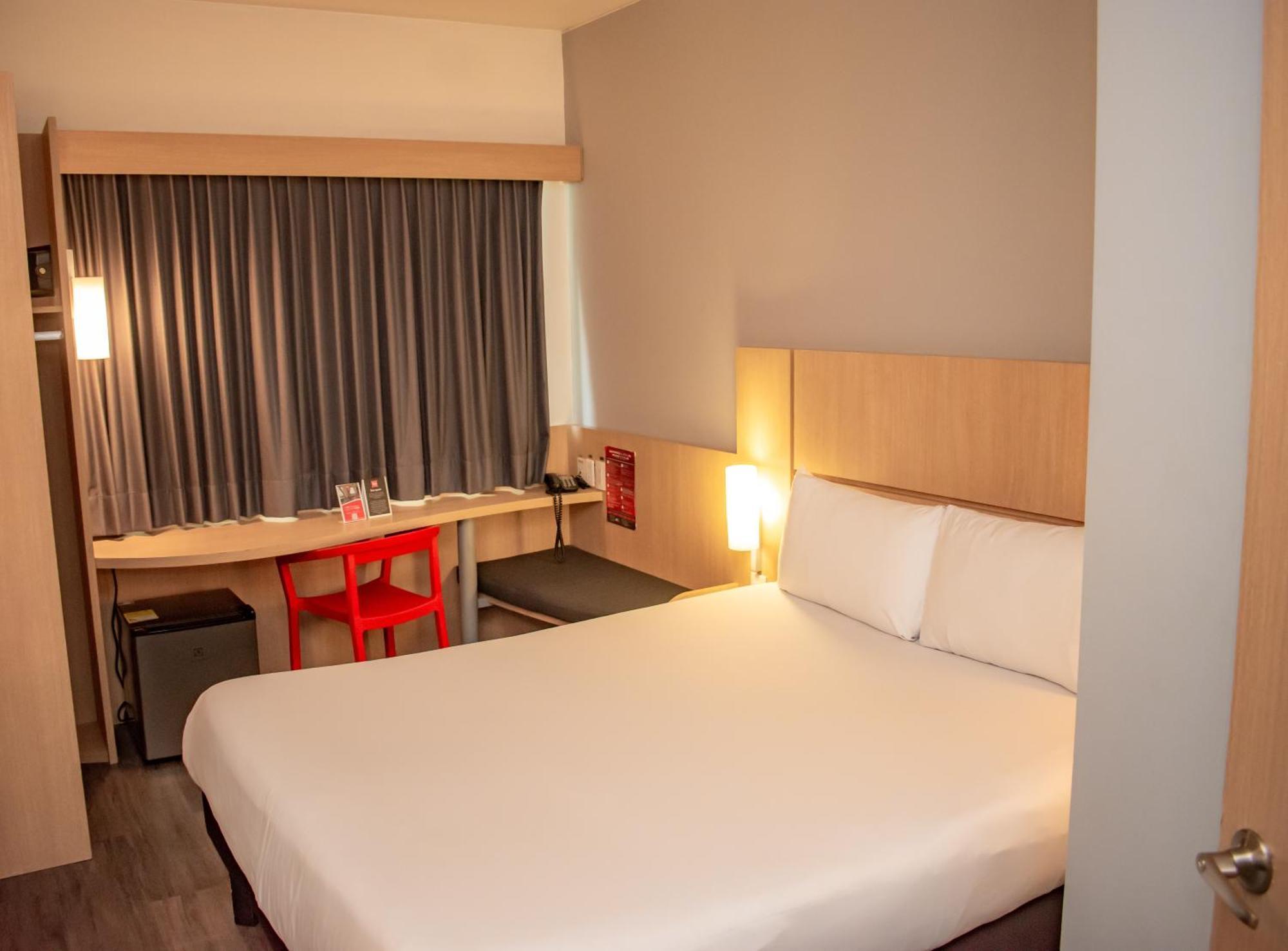 Готель Ibis Cartagena Marbella Екстер'єр фото